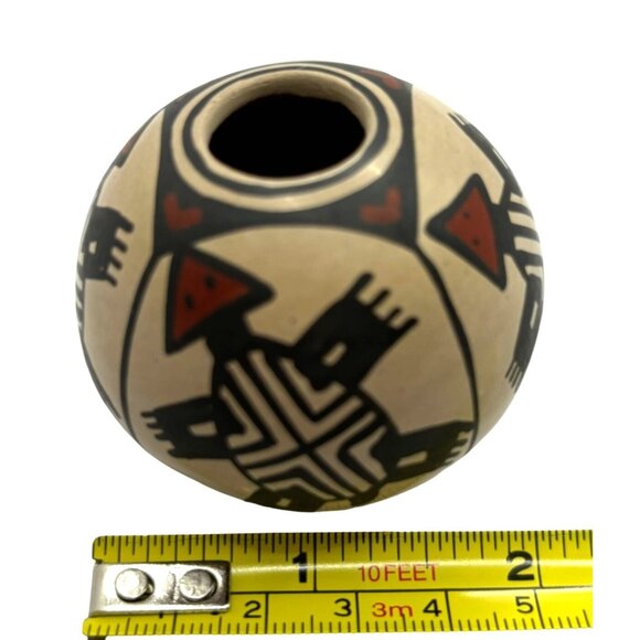 Mata Ortiz Handcrafted Pottery by Martha Hernandez Miniature Pot Turtles - Picture 7 of 8